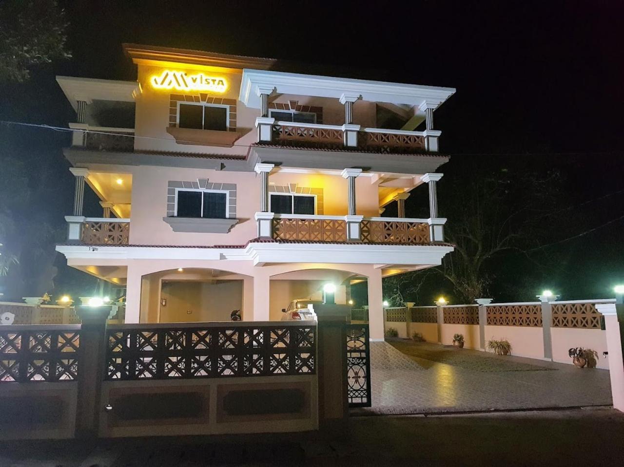 Jm Vista Suites Mapusa Exterior foto